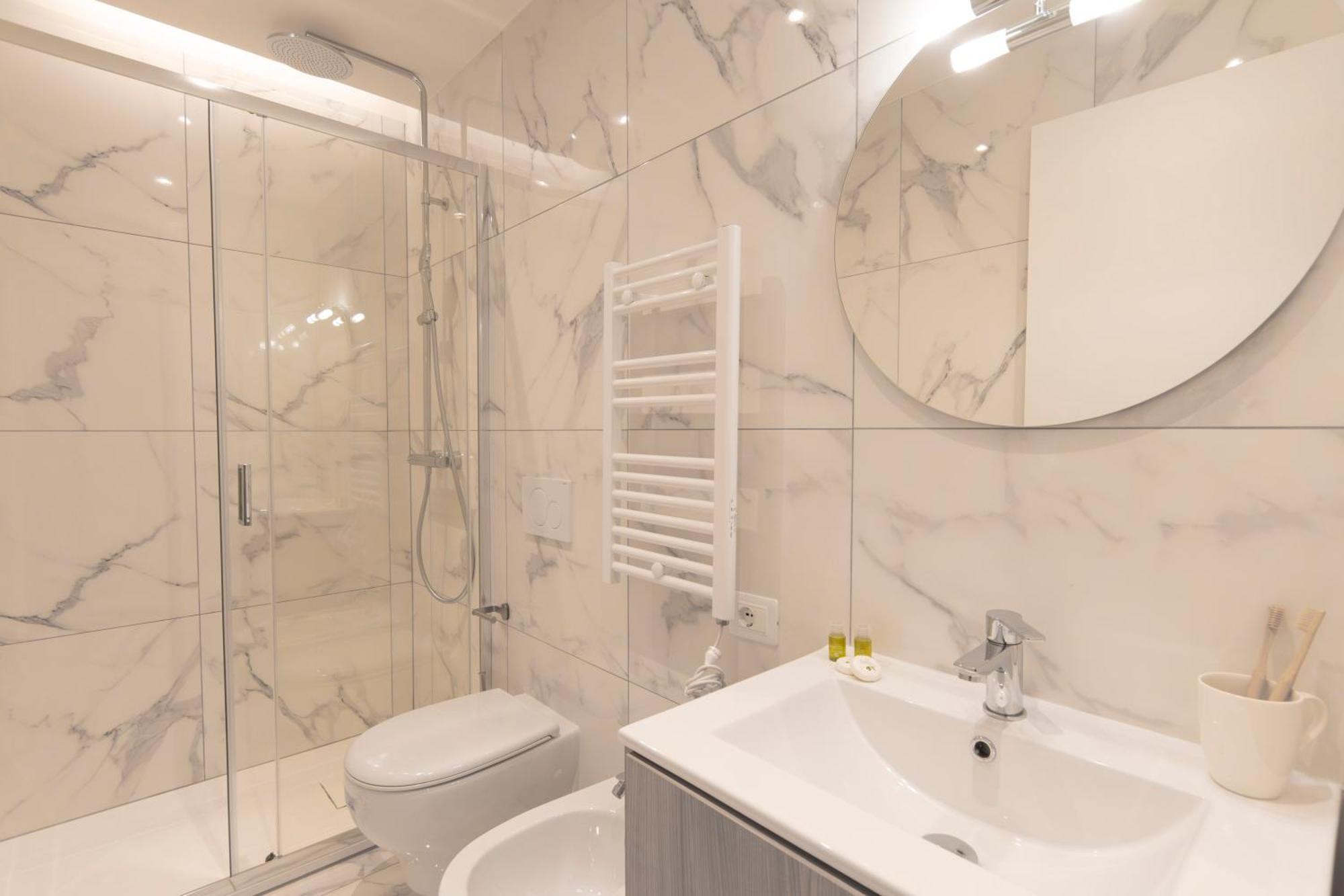 Modern & Stylish Near Isola & Central Station ميلان المظهر الخارجي الصورة